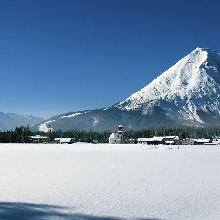 Relaxing In With Gardenter * Seefeld in Tirol